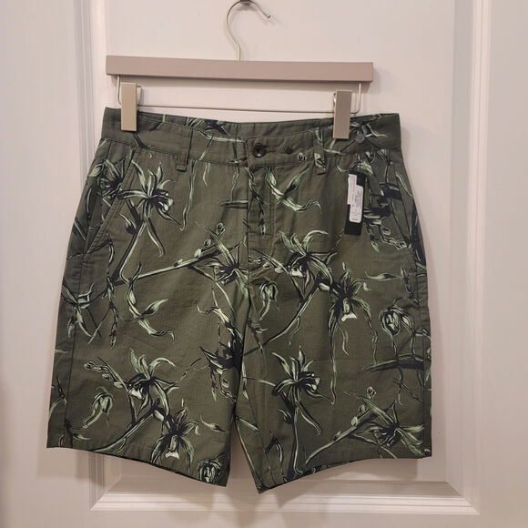 Men's Rag & Bone Camofloral Perry Printed Cotton Ripstop Shorts - Picture 2 of 6